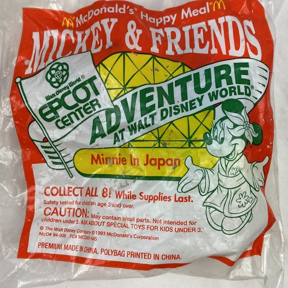 Vintage EUC 1994 Epcot Center adventure at Disney World Minnie in Japan Figure - Picture 6 of 7